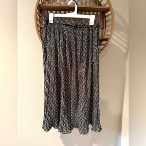 Dark green Midi Skirt with Cute matching belt